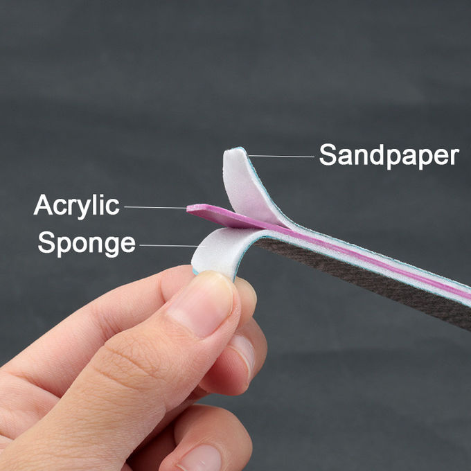 灰色色の釘の心配は指の心配のための紙やすりの爪やすりのサイズ18 x 2 x 0.4cmに用具を使います